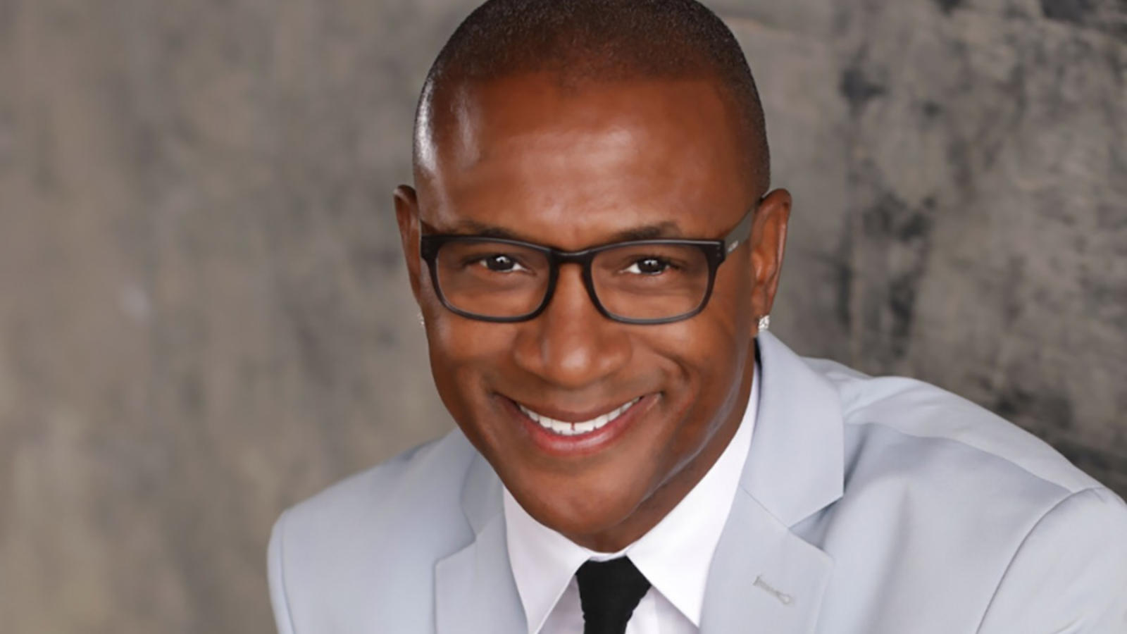 Headshot of Tommy Davidson