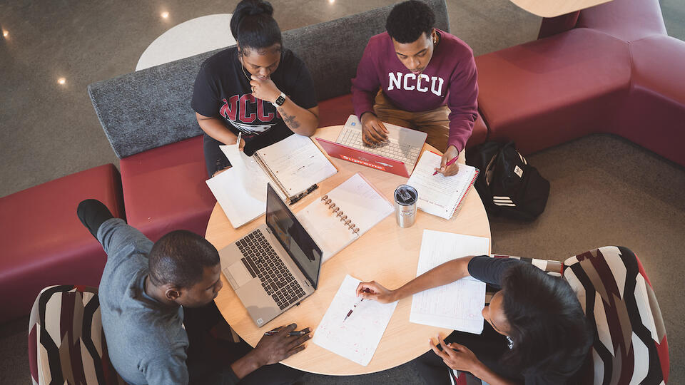 Students are discussing on table